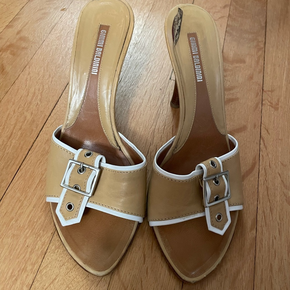 Gimmi Baldinini tan open back sandal